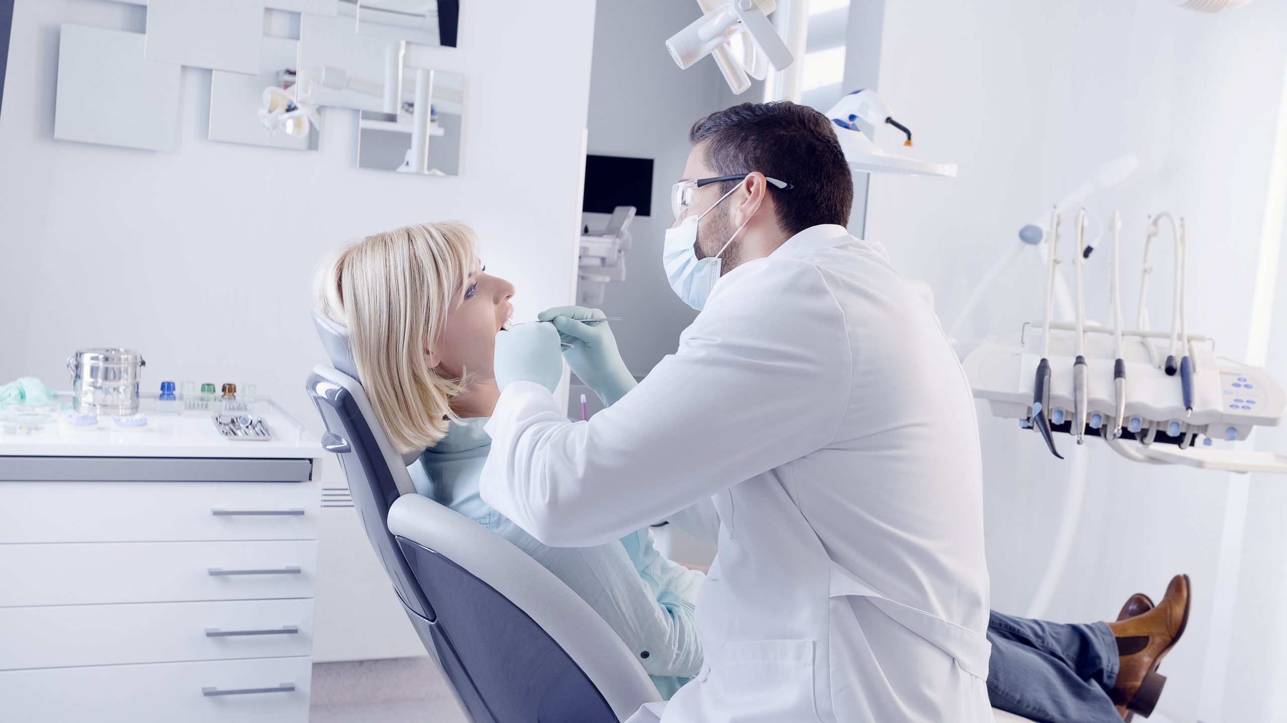 Dentist in Bowling Green, FL