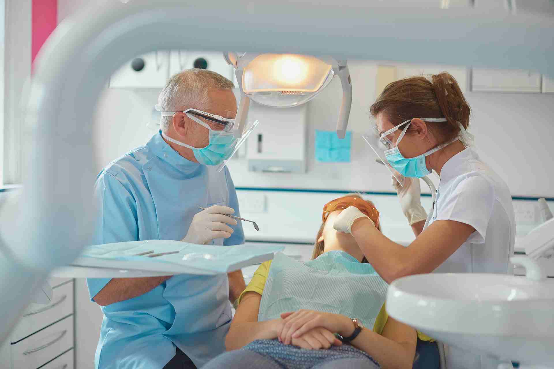 Dentist in Bowling Green, FL